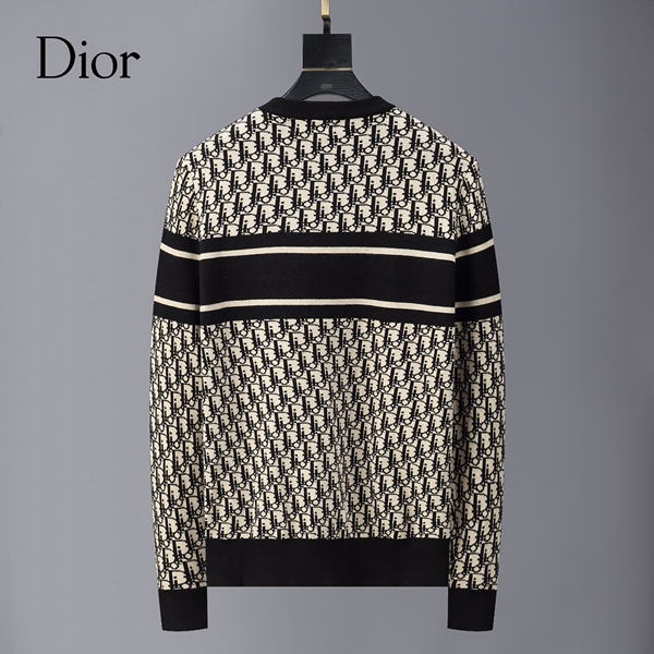 ブランドセーター背面デザイン